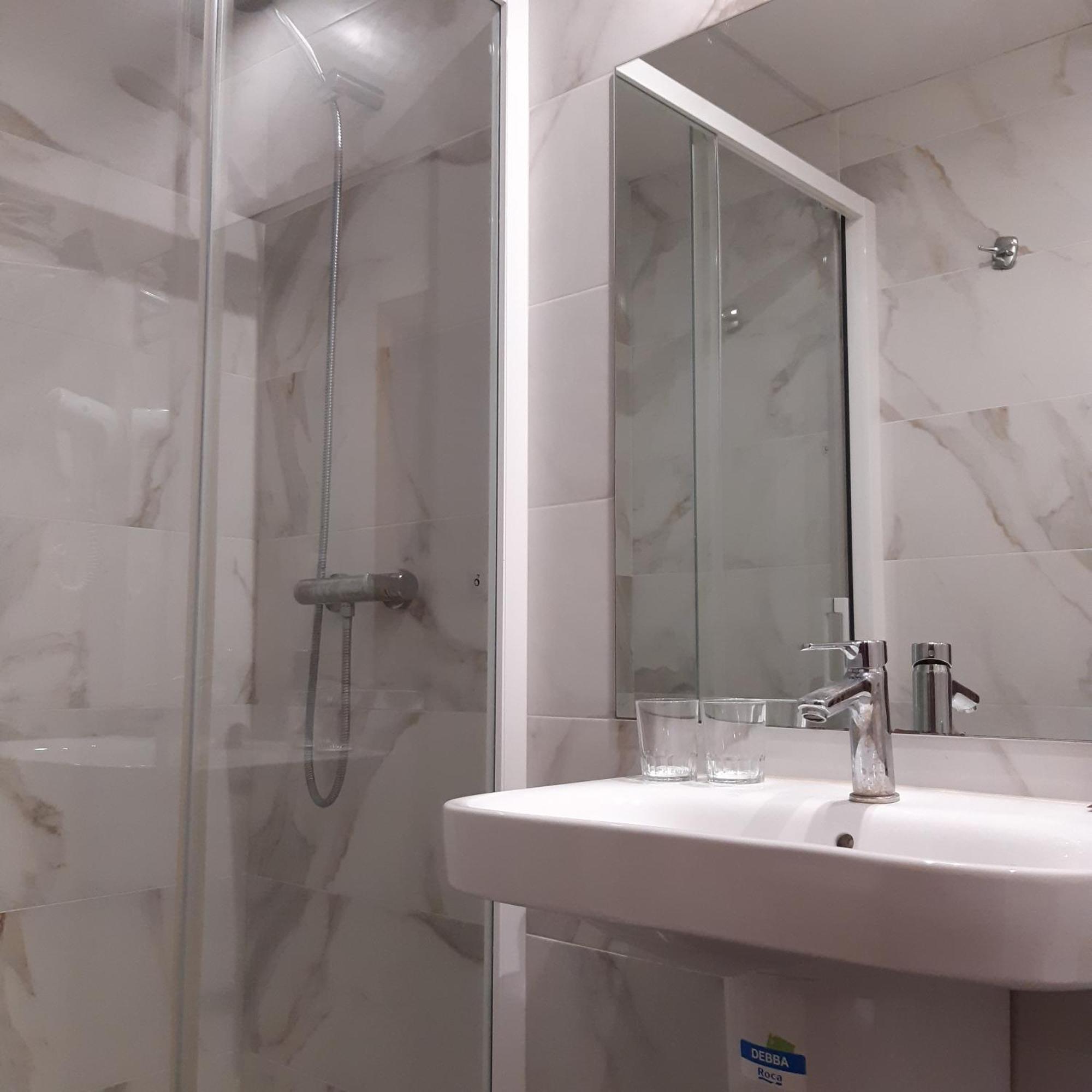 הואסקה Hostal Lizana 2 מראה חיצוני תמונה