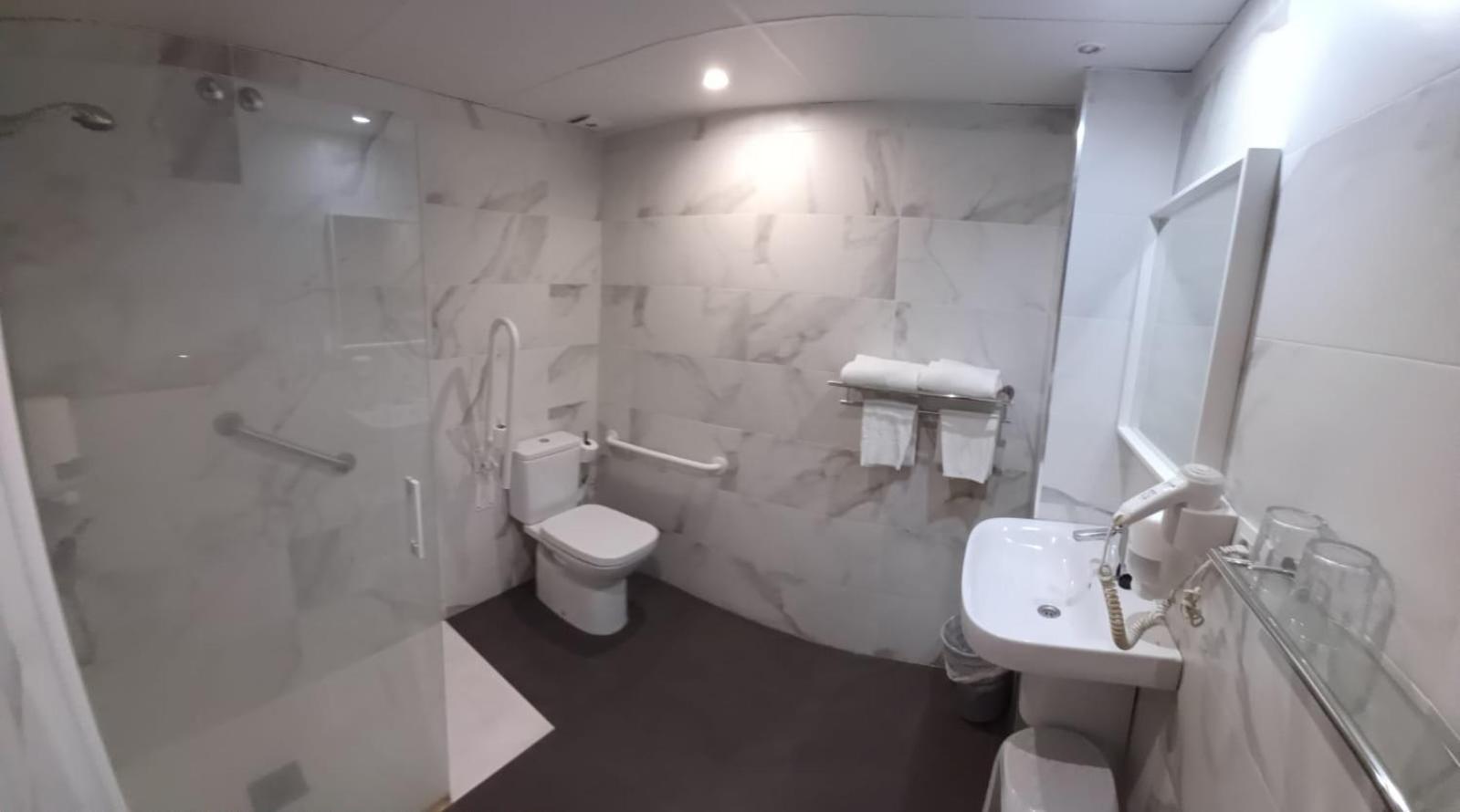 הואסקה Hostal Lizana 2 מראה חיצוני תמונה