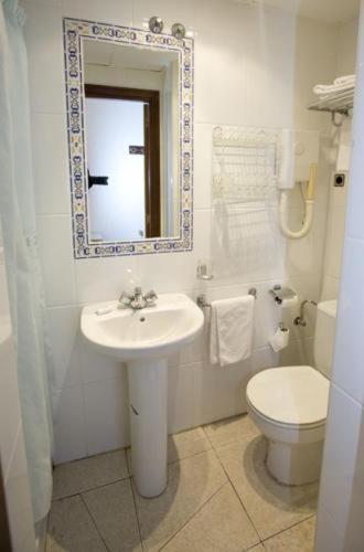 הואסקה Hostal Lizana 2 מראה חיצוני תמונה